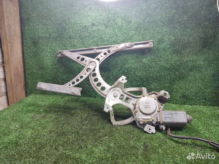 Стеклоподъемник передний левый Volkswagen Passa