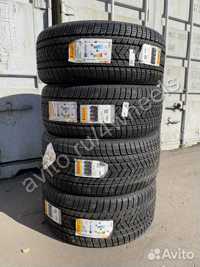 Pirelli Scorpion Winter 315/40 R21 и 275/45 R21 111V