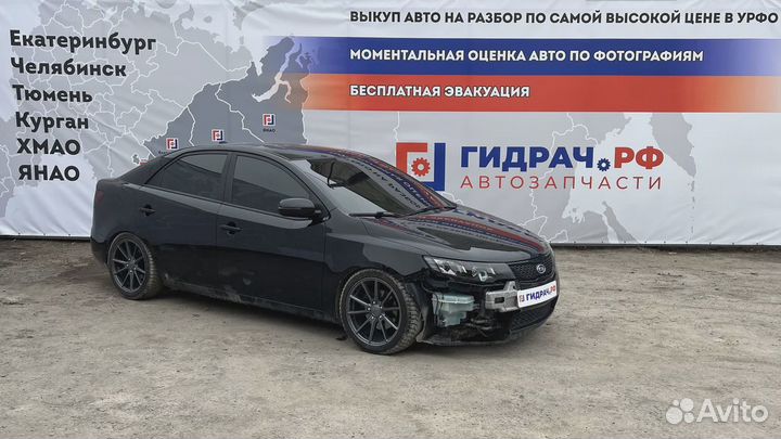 Кронштейн двигателя правый Kia Cerato (TD) 21815-1M500