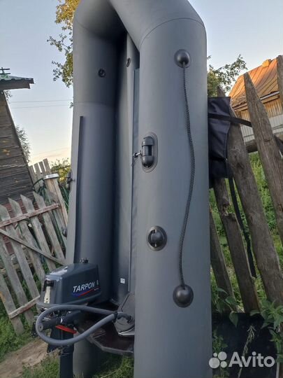 Лодка с мотором