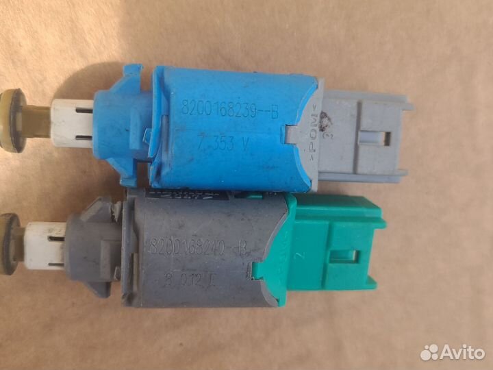 Датчика стоп-сигнала (лягушки) Renault Megane 2