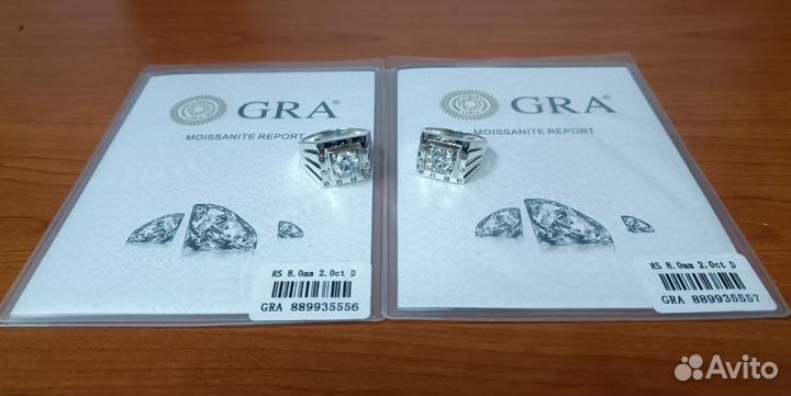 Серебряные перстни-печатки с муассанитами