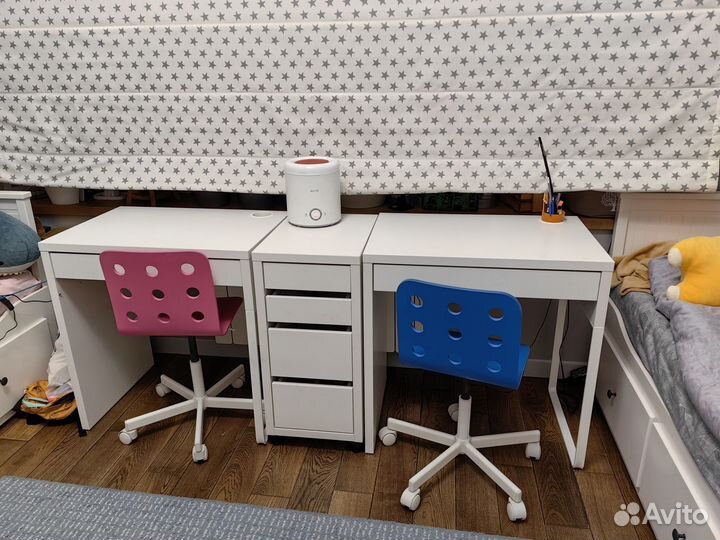 Письменный стол IKEA micke 2 шт, стул 2шт, тумба