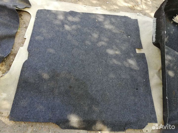 Обшивка багажника Рено Меган 2