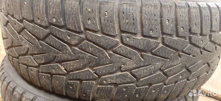 Nokian Tyres Hakkapeliitta 7 215/65 R16