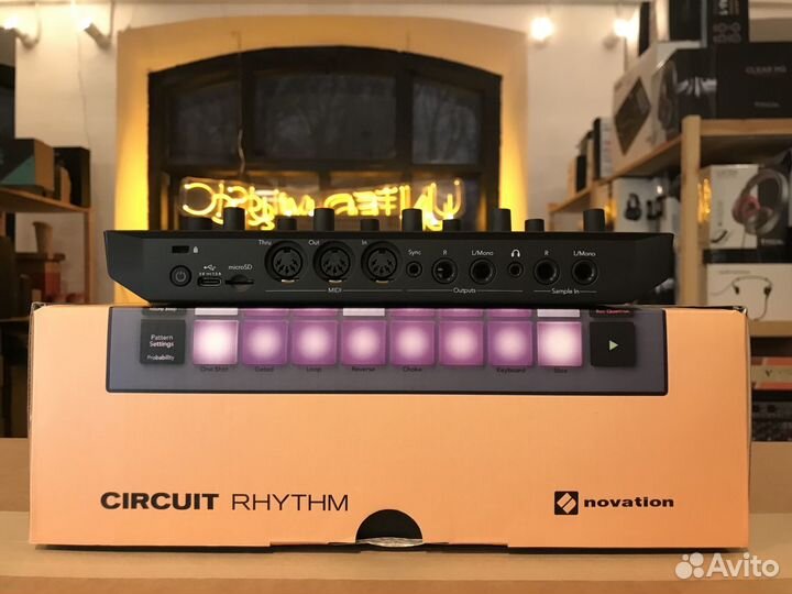 Novation Circuit Rhythm в Наличии