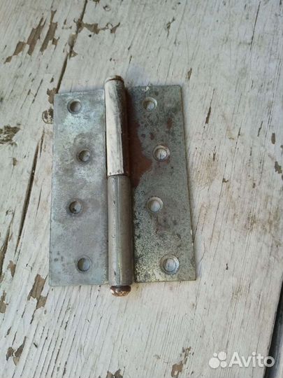 Петли для окон, дверей