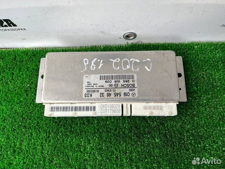 Блок управления ABS Mercedes-Benz C-class