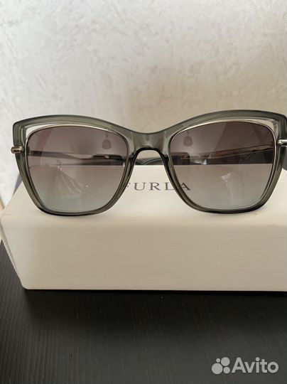 Очки солнцезащитные брендовые жен