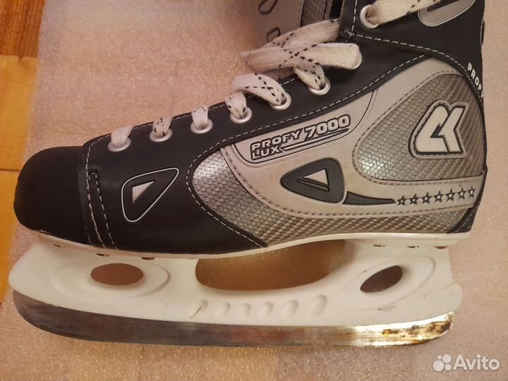 Коньки хоккейные 41 размер