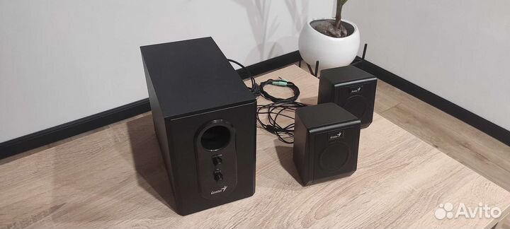 Акустические колонки Genius