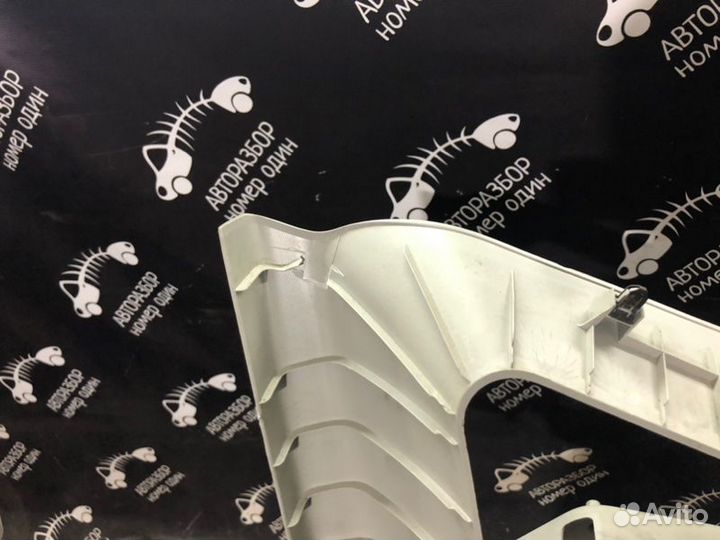 Обшивка багажника левая Nissan Qashqai J10E 1.6