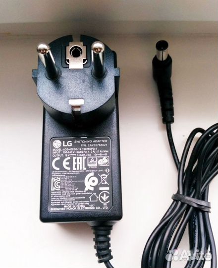 Блок питания 19V 1.3A для монитора LG ADS-40FSG-19