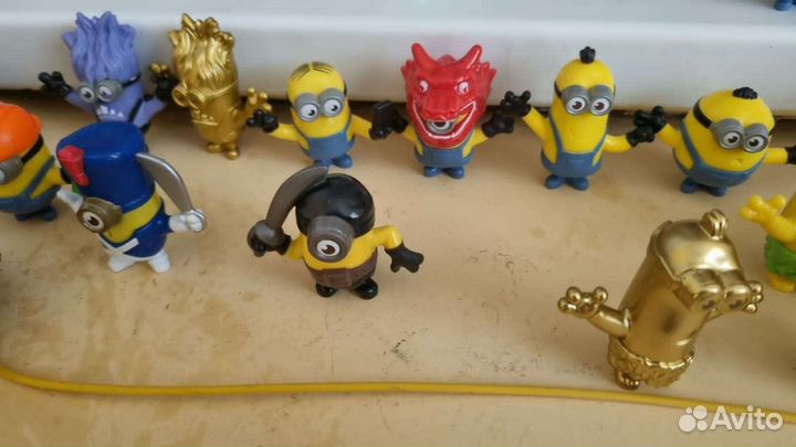 Миньоны из макдональдса