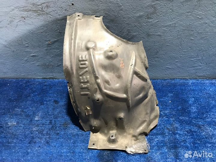 Подкрылок передний левый Bmw F30