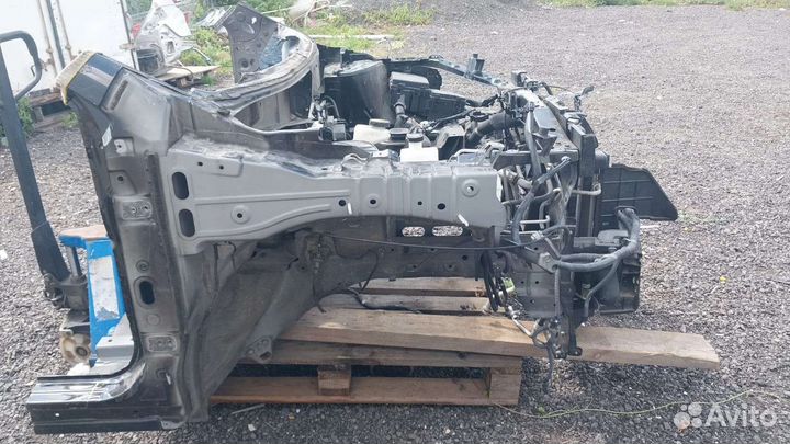 Передняя часть Ниссан х-трэил т32