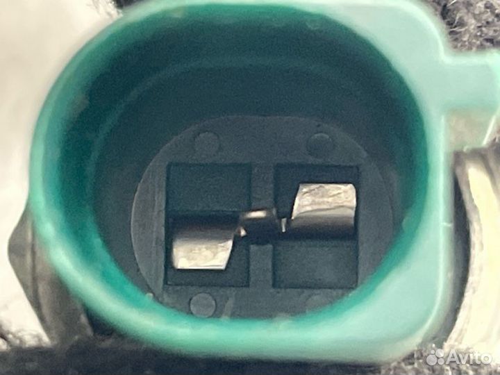 Датчик давления масла двс Volkswagen Passat B7 1.4