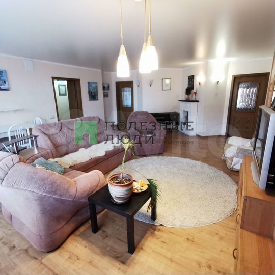 4-к. квартира, 108 м², 5/10 эт.