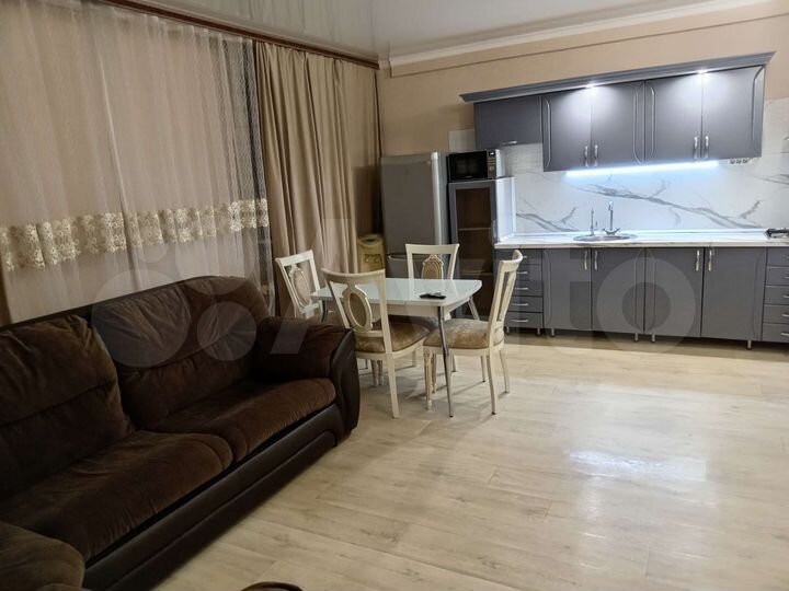 3-к. квартира, 87 м², 1/3 эт.