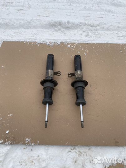 Передние амортизаторы Bmw 5 G30