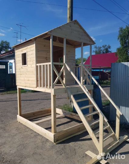 Детский игровой домик из дерева массива сосны