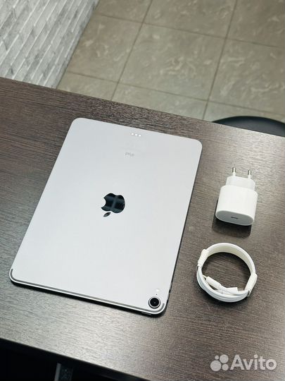 Идеальный iPad Pro 11 256gb Ростест Оригинал