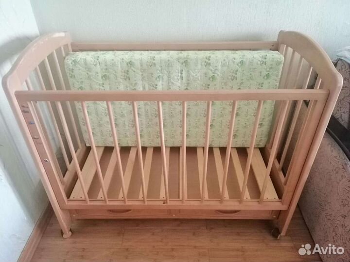 Детская кровать с ящиком 