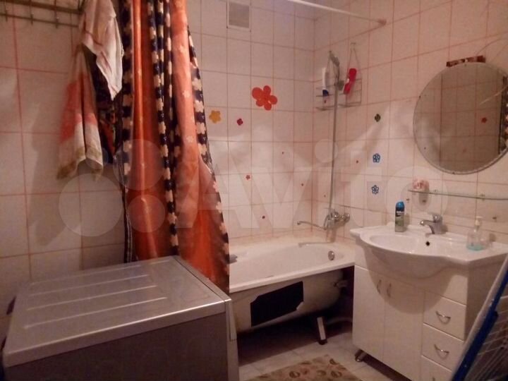 3-к. квартира, 70 м², 3/3 эт.