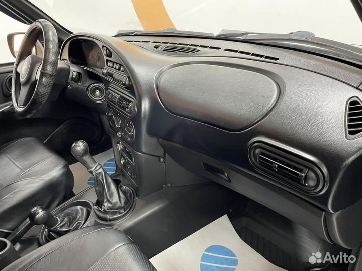 Chevrolet Niva, 2011
