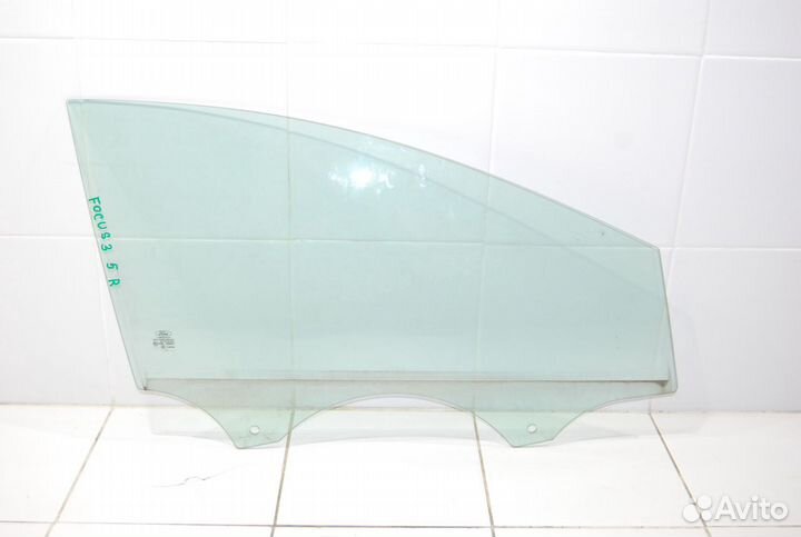 Стекло переднее правое Ford Focus 3 2011-2020