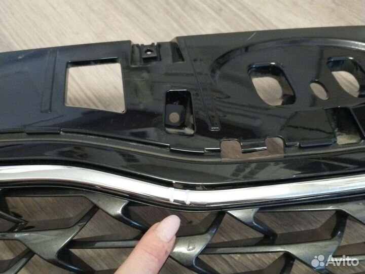 Решетка радиатора KIA Sportage 2016 (86350F1650)