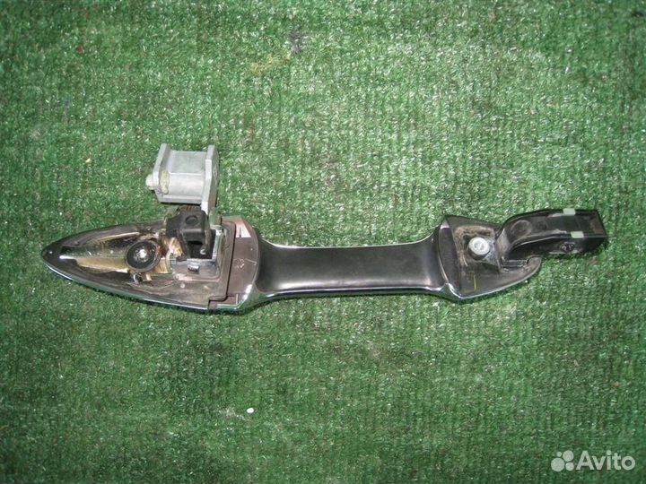 Ручка наружная двери задней левой Honda FR-V (BE1