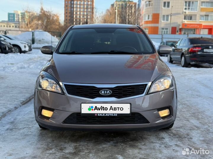Kia Ceed 1.6 AT, 2010, 198 236 км