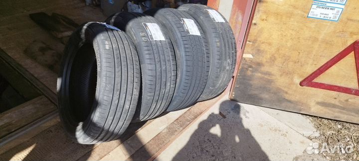 Hankook Ventus Prime 4 K135 215/55 R17 94V