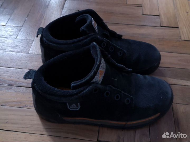 Ботинки Adidas
