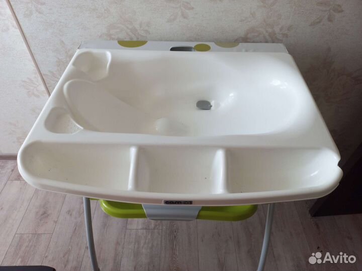 Пеленальный столик с ванночкой