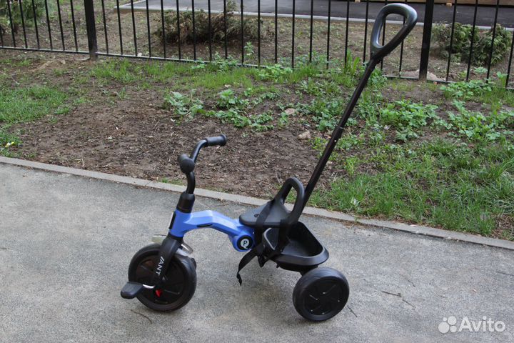 Детский складной велосипед с ручкой Qplay Ant