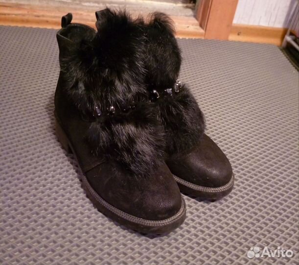 Ботинки женские зимние 39 размера