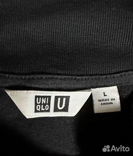 Black turtleneck Uniqlo U