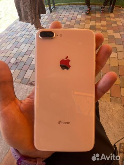 Телефон iPhone 8 plus