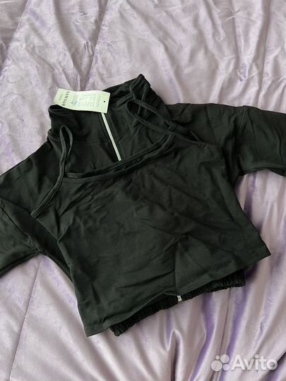 Спортивные костюм женский