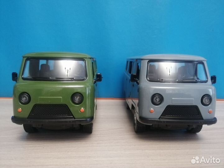 Металлическая машинка УАЗ буханка серая зеленая