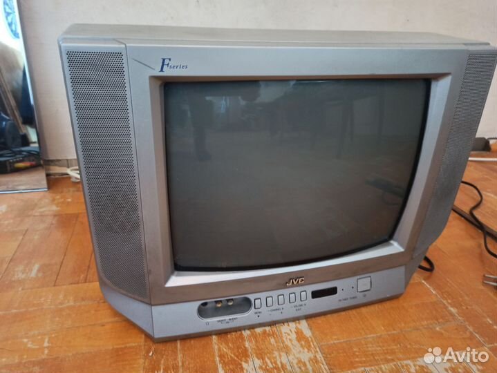 Телевизор JVC бу