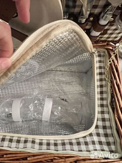 Набор для пикника в чемодане