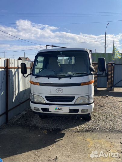 Toyota Dyna бортовой, 2002