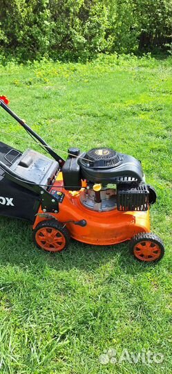 Газонокосилка бензиновая не самоходная бу
