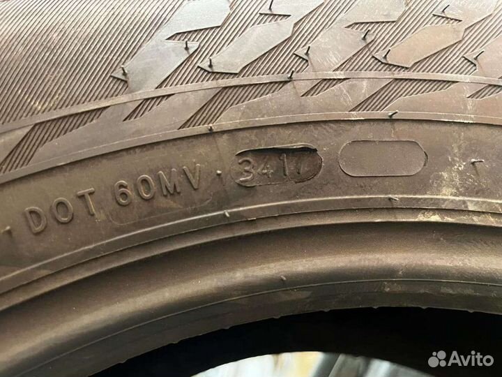 Nokian Tyres Hakkapeliitta 9 SUV 235/60 R17