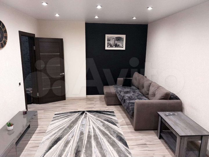 1-к. квартира, 43 м², 1/9 эт.