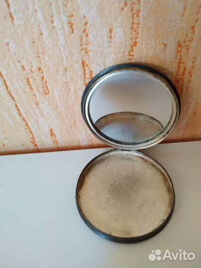 Металлическая пудреница СССР