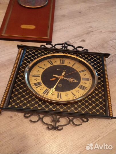 Часы настенные из СССР